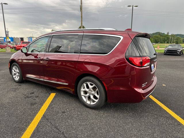 2018 Chrysler Pacifica Touring L Plus