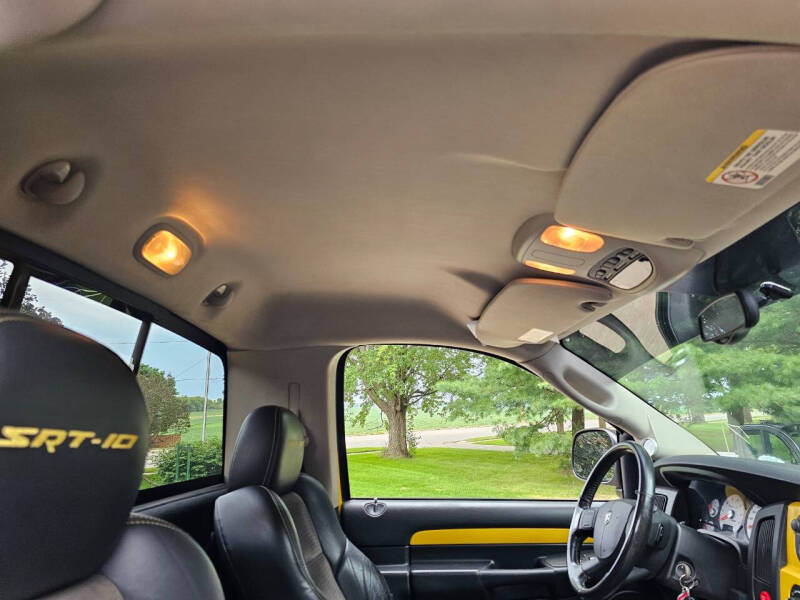 2005 Dodge Ram 1500 SRT-10