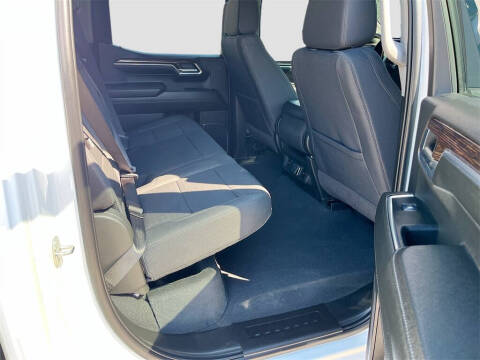 2024 GMC Sierra 1500 Elevation Standard