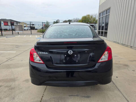 2017 Nissan Versa 1.6 S