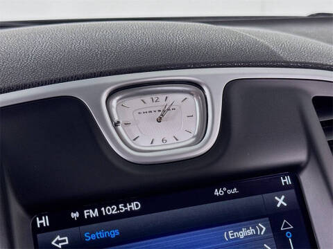 2023 Chrysler 300 Touring L