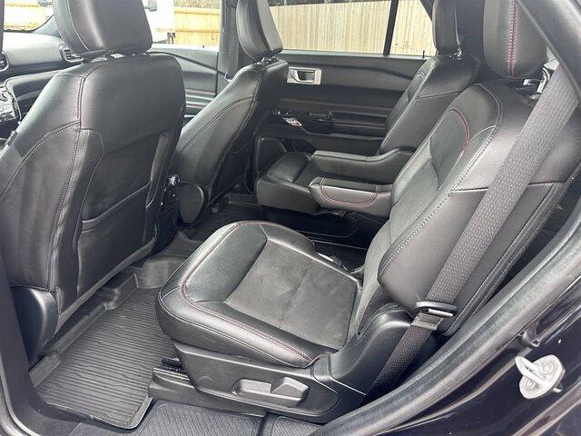2022 Ford Explorer ST-Line