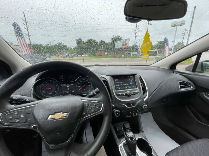 2018 Chevrolet Cruze LT Auto