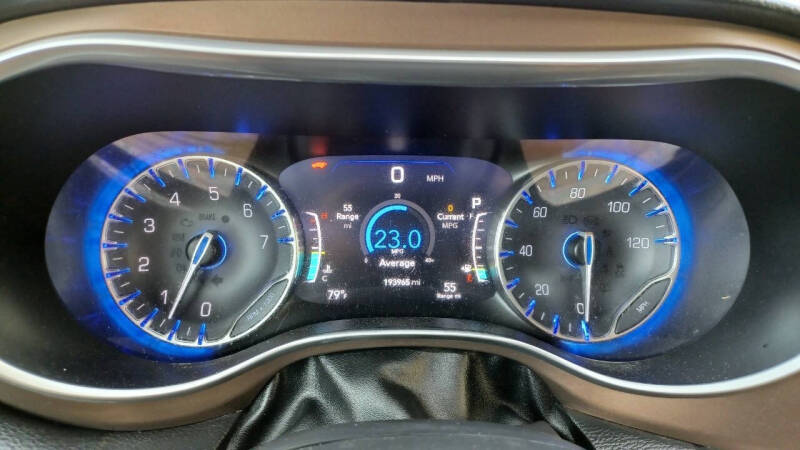 2017 Chrysler Pacifica Touring-L Plus