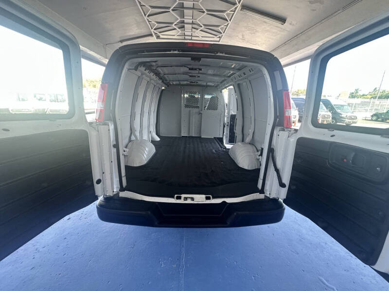 2021 Chevrolet Express 2500