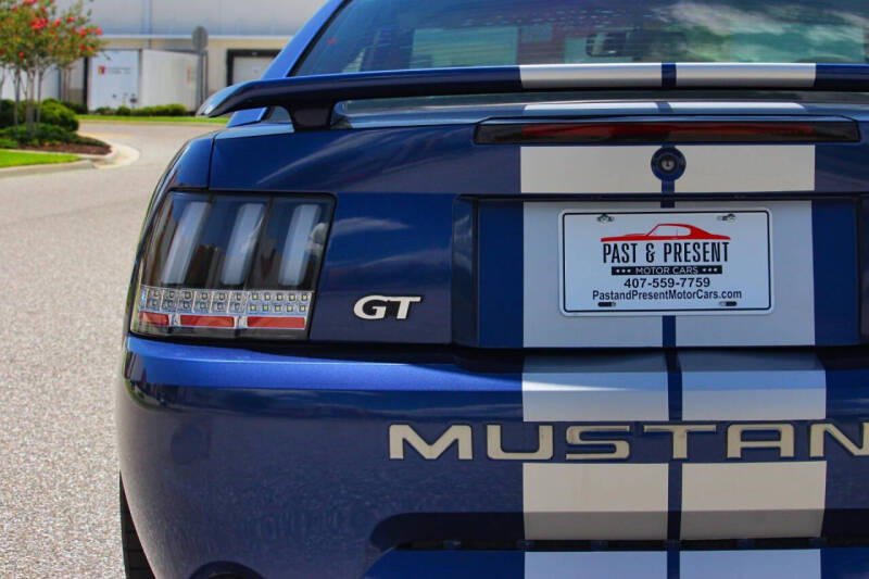 2003 Ford Mustang