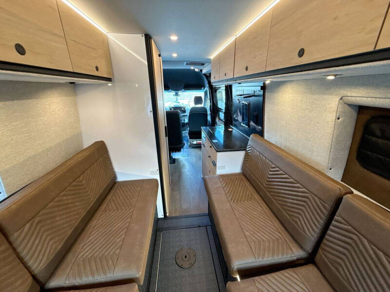 2025 Mercedes-Benz Sprinter
