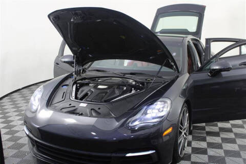 2018 Porsche Panamera