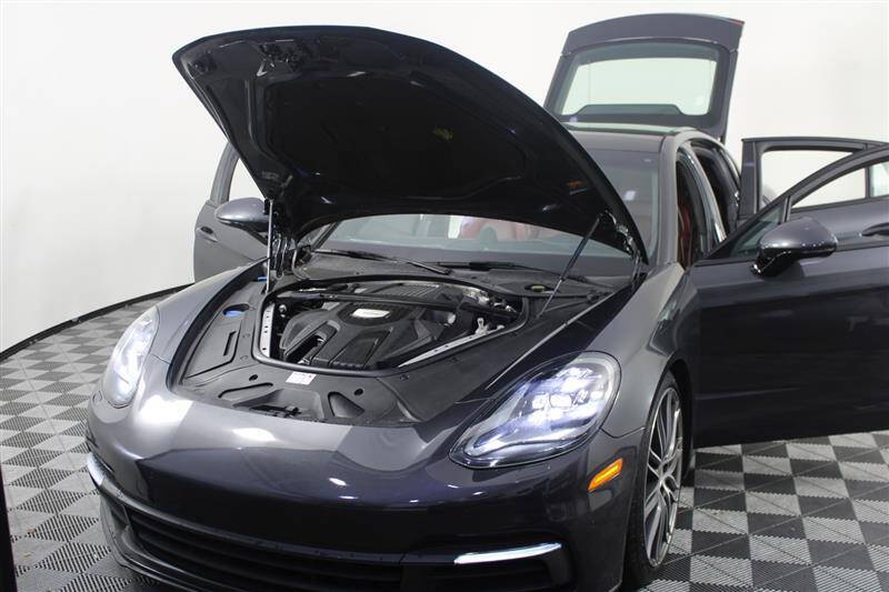 2018 Porsche Panamera