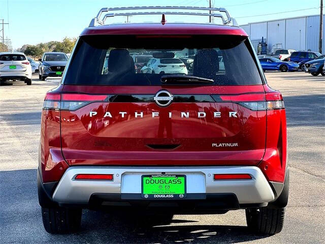 2023 Nissan Pathfinder Platinum