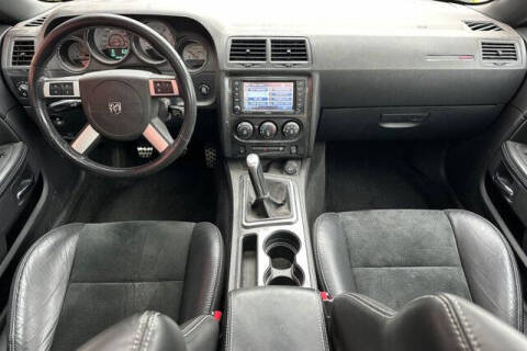 2010 Dodge Challenger SRT8