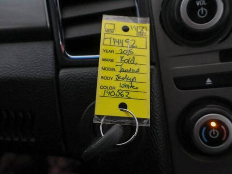 2016 Ford Taurus SEL