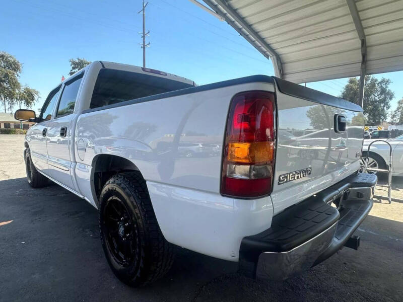 2006 GMC Sierra 1500 SLT photo 5