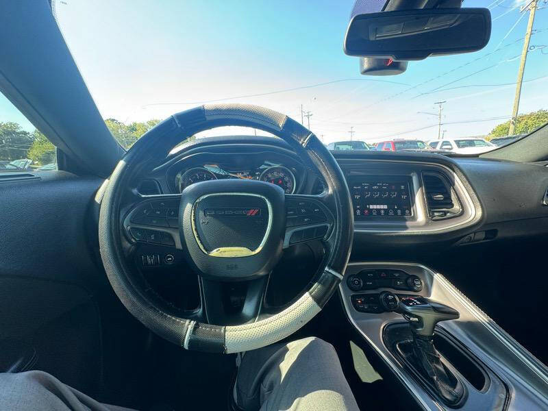 2019 Dodge Challenger SXT