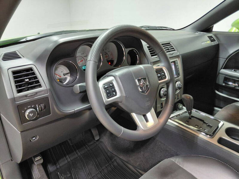 2011 Dodge Challenger SRT8 392