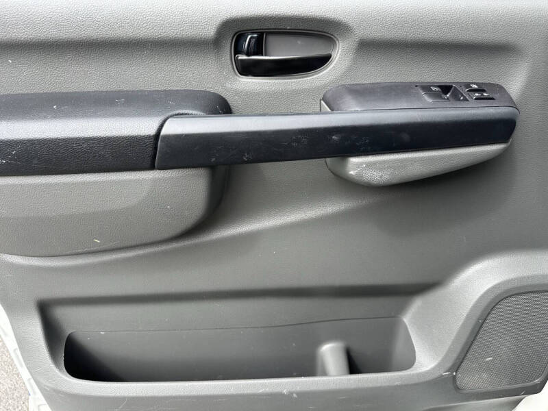 2012 Nissan NV 2500 HD S