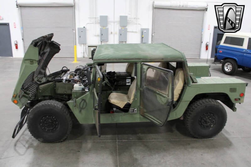 1992 AM General M998 Humvee