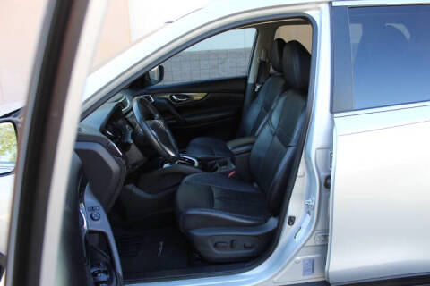 2015 Nissan Rogue SL