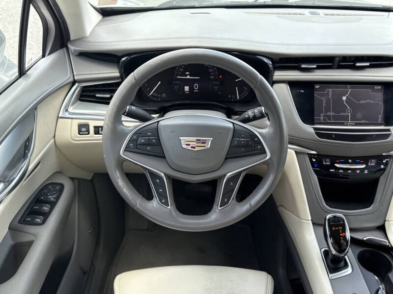 2017 Cadillac XT5 Premium Luxury