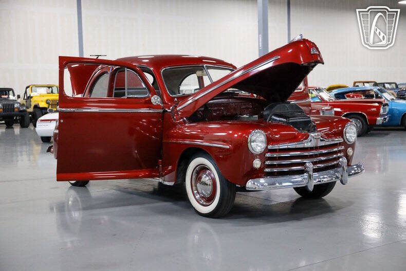 1947 Ford Deluxe