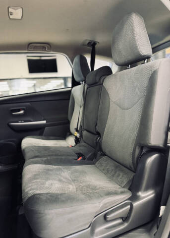 2012 Toyota Prius v Three