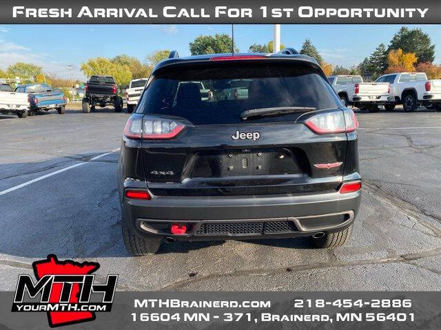 2022 Jeep Cherokee Trailhawk