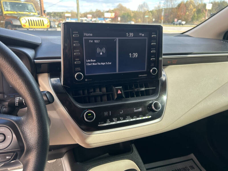 2021 Toyota Corolla LE