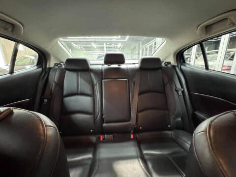 2017 Mazda MAZDA3 Touring