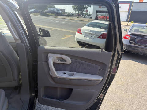 2012 Chevrolet Traverse LS