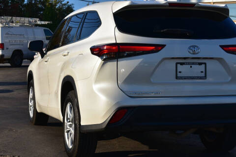 2021 Toyota Highlander LE
