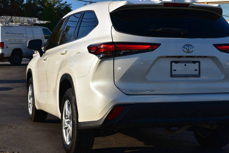 2021 Toyota Highlander LE