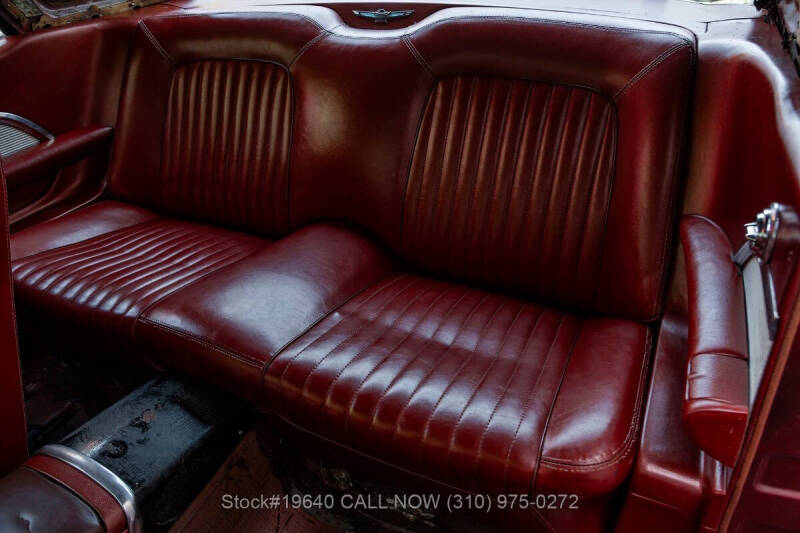 1962 Ford Thunderbird