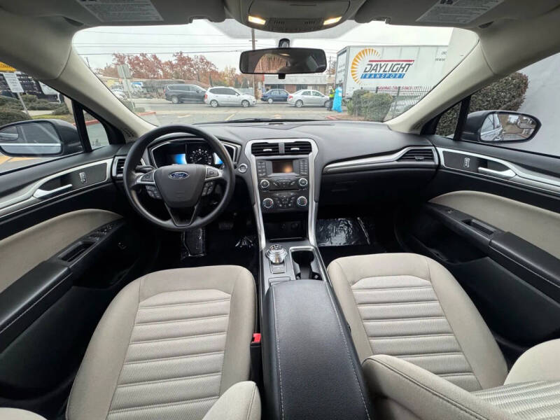 2017 Ford Fusion Hybrid S