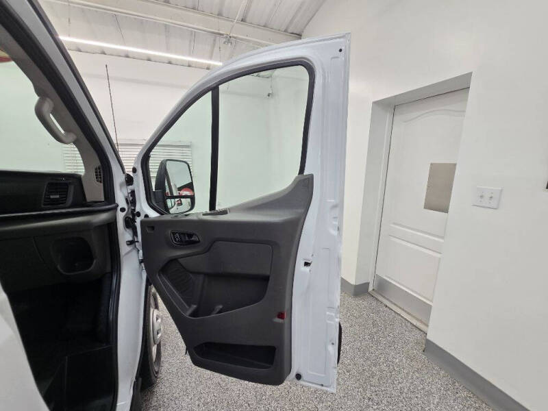 2023 Ford Transit