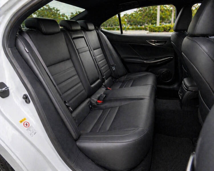2019 Lexus IS 300