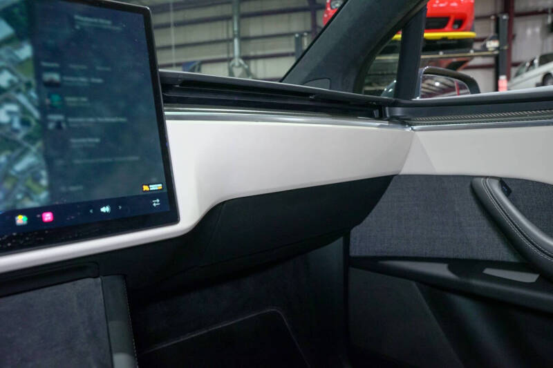 2022 Tesla Model X Plaid