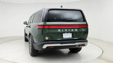 2023 Rivian R1S Adventure