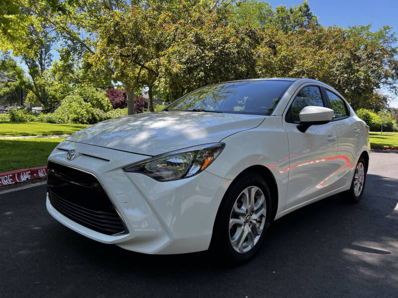 2017 Toyota Yaris iA AT's photo