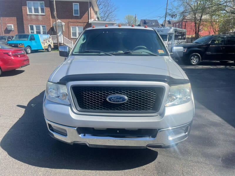 2004 Ford F-150 XLT photo 12