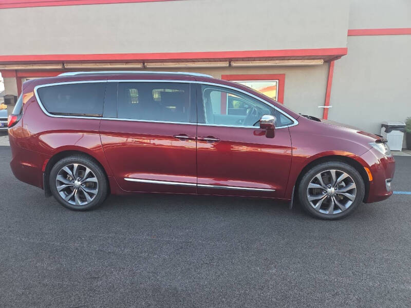 2017 Chrysler Pacifica Limited