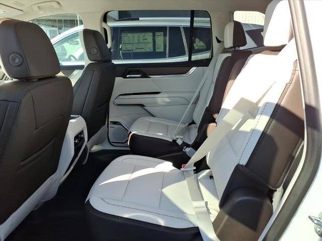 2026 GMC Acadia Denali - Photo 9