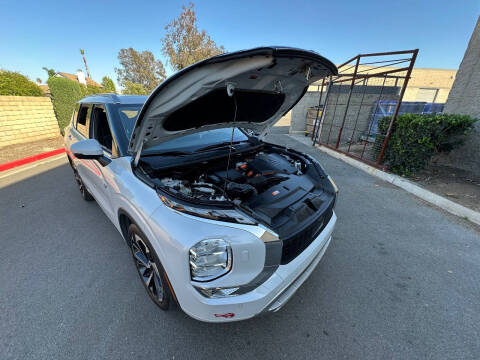 2023 Mitsubishi Outlander PHEV SEL