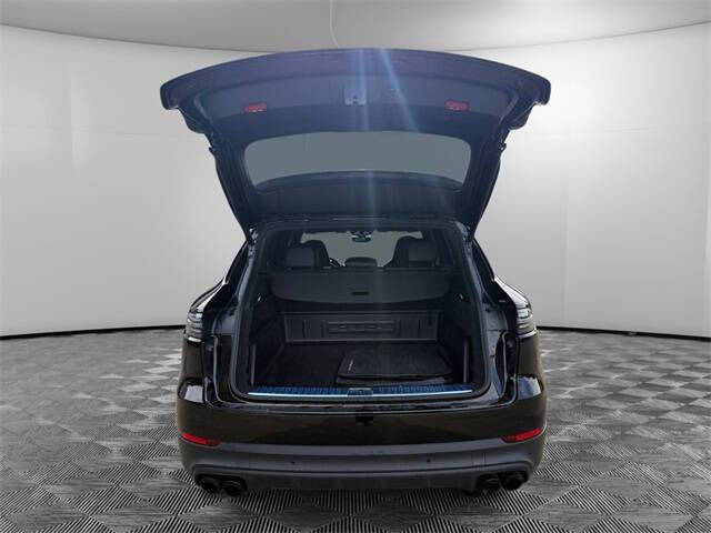 2023 Porsche Cayenne