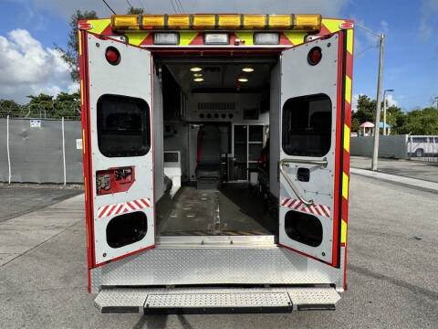 2016 Freightliner M2 106