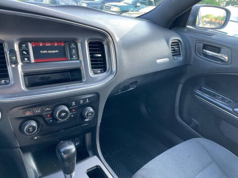 2014 Dodge Charger SE