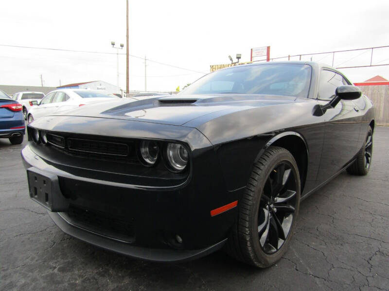 2018 Dodge Challenger SXT's photo