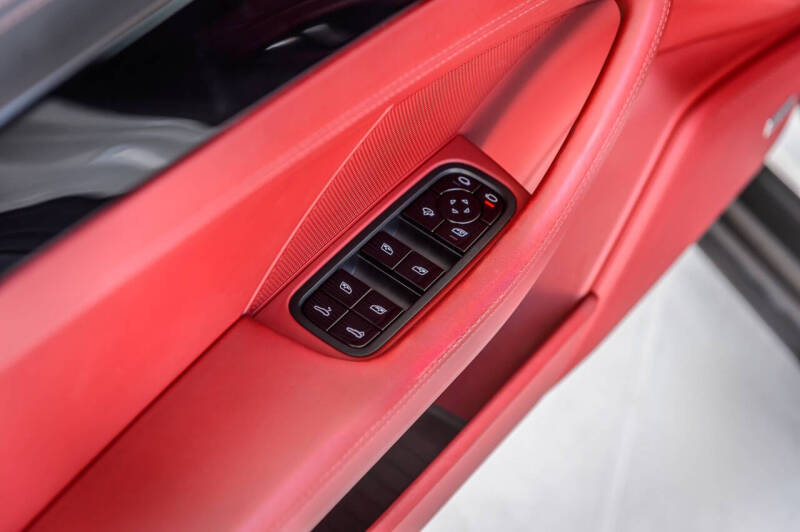 2020 Porsche Panamera