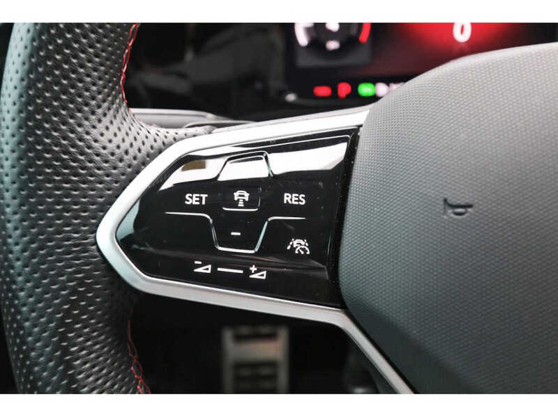 2023 Volkswagen Golf GTI 40th Anniversary Edition