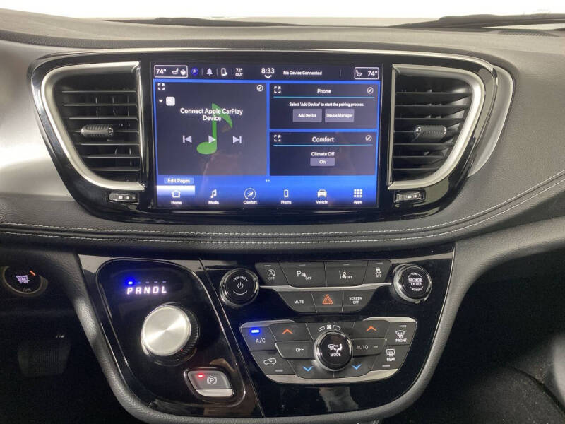 2024 Chrysler Pacifica Touring