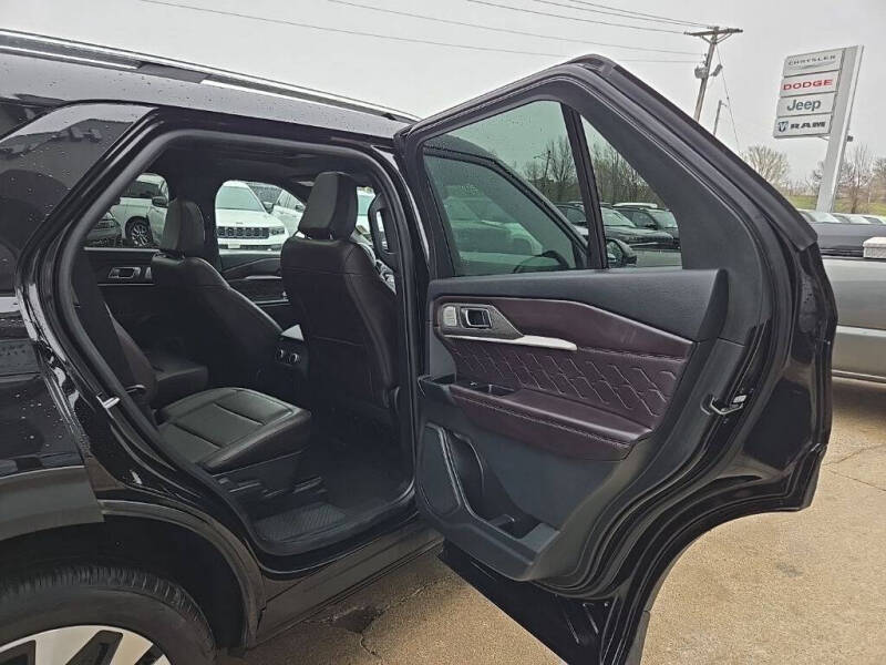 2025 Ford Explorer Platinum